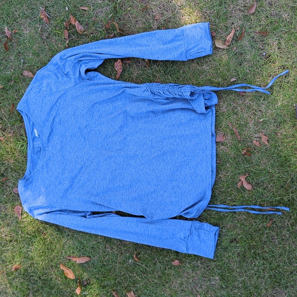 Women's large blue avia long sleeve shirt